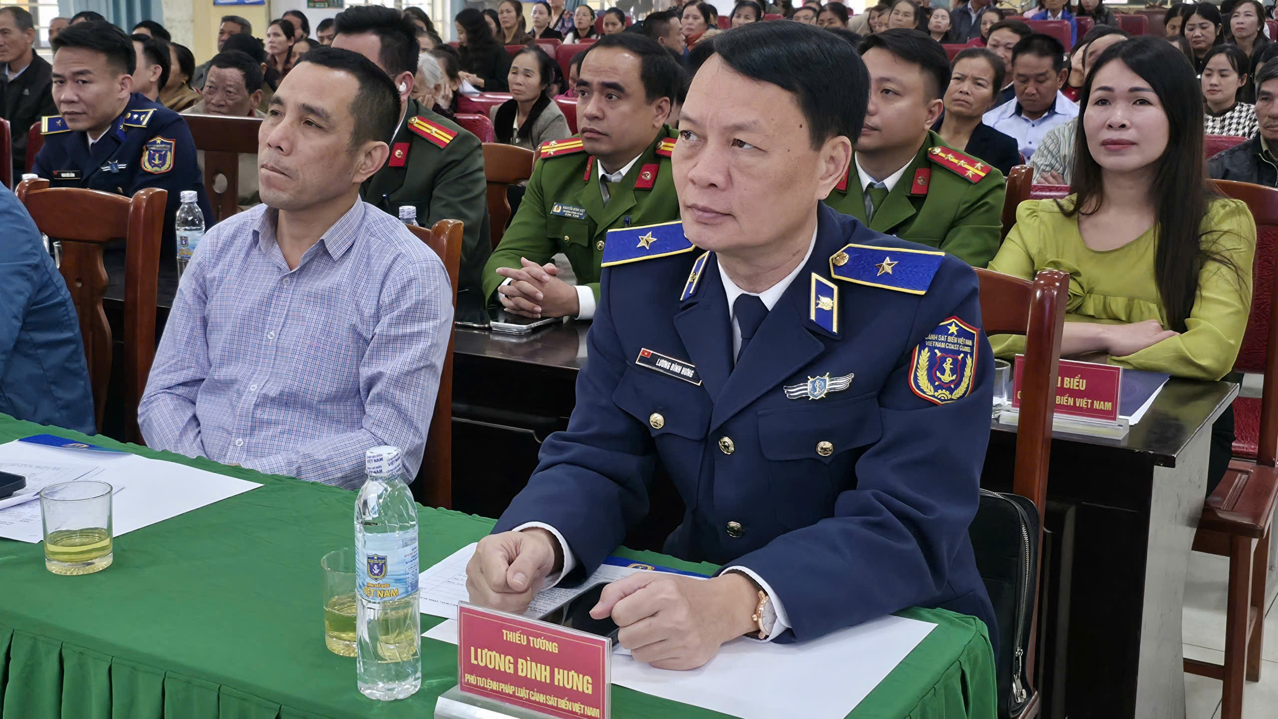 “EM YÊU BIỂN ĐẢO QUÊ HƯƠNG” TRONG KỲ NGUYÊN VƯƠN MÌNH